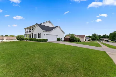 1496 Amber Wave Dr, O'fallon, MO 63366 photo 4