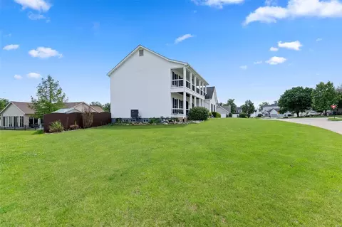 1496 Amber Wave Dr, O'fallon, MO 63366 photo 5