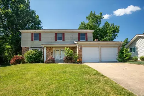 1770 Vista Ridge Ln, Saint Louis, MO 63138