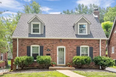 7442 Wellington Ave, University City, MO 63130