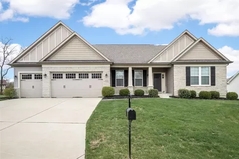 2935 Kandahar Dr, Saint Charles, MO 63303