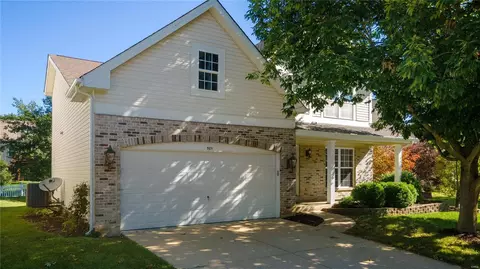 526 Brook Meadow Dr, Ballwin, MO 63021