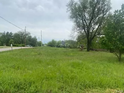 701 High St, Iberia, MO 65486 photo 1