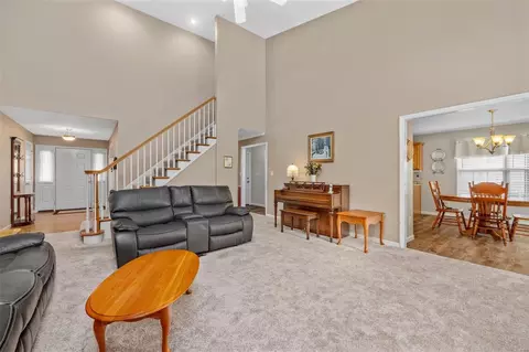 Entry Way - 3827 Park Place Estates Dr, Bridgeton, MO 63044 photo 3 of 3