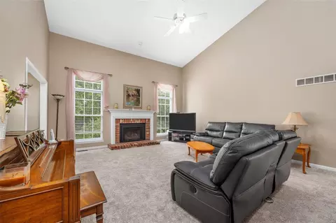 Living - 3827 Park Place Estates Dr, Bridgeton, MO 63044 photo 1 of 2