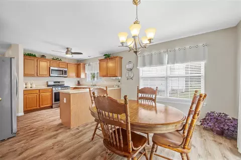 Dining - 3827 Park Place Estates Dr, Bridgeton, MO 63044 photo 2 of 2