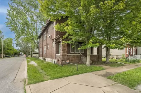 7829 Pennsylvania Ave, Saint Louis, MO 63111