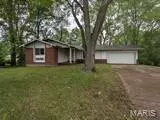 4 Cameo Ct, Florissant, MO 63033