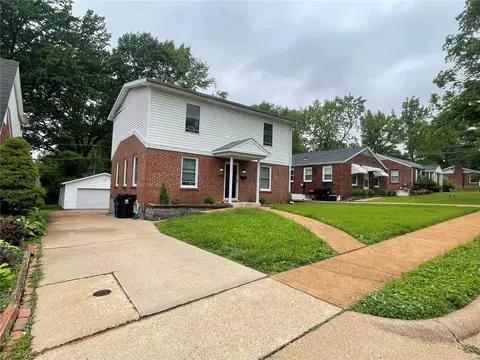 1429 Quendo Ave, Saint Louis, MO 63130