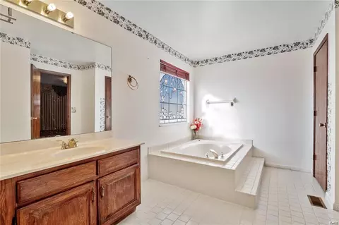 9632 Chamblin Dr, Affton, MO 63123 photo 28