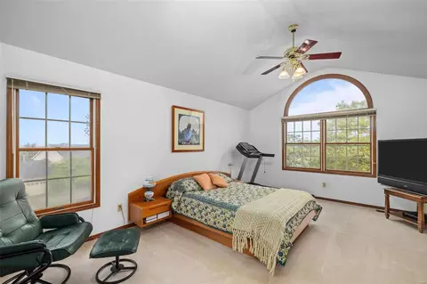 Bedroom - 704 Carman Oaks Ct, Manchester, MO 63021 photo 7 of 9