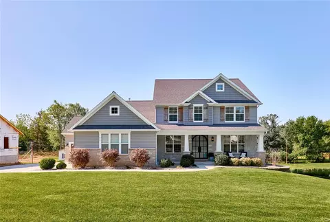 612 Joyce Ann Dr, Manchester, MO 63021