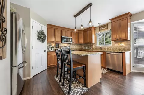 Kitchen - 262 Strathmoor Way, O'fallon, MO 63368 photo 2 of 3
