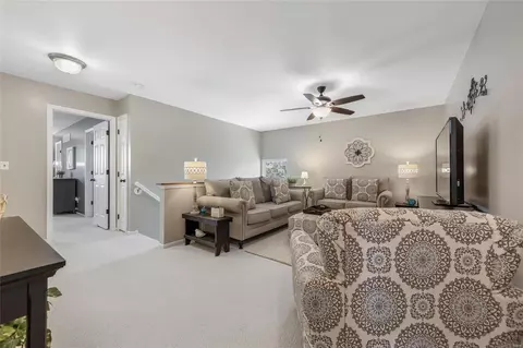 Entry Way - 262 Strathmoor Way, O'fallon, MO 63368 photo 5 of 6