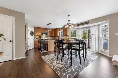 Dining - 262 Strathmoor Way, O'fallon, MO 63368 photo 2 of 3