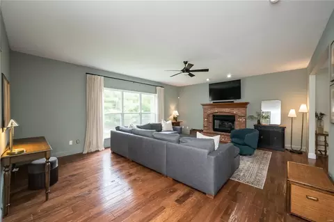 Living - 1251 Polo Lake Dr, Ellisville, MO 63021 photo 5 of 8