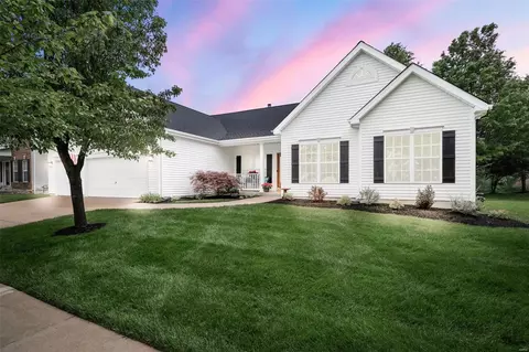 257 Fairway Green Dr, O'fallon, MO 63368