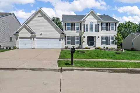 378 Bears Den Dr, Wentzville, MO 63385