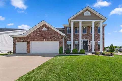 1012 Briley St, Saint Peters, MO 63376