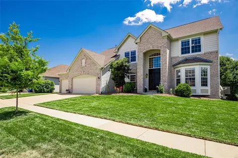 16655 Benton Taylor Dr, Chesterfield, MO 63005