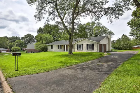 309 Breezeview Dr, Ballwin, MO 63021 photo 4