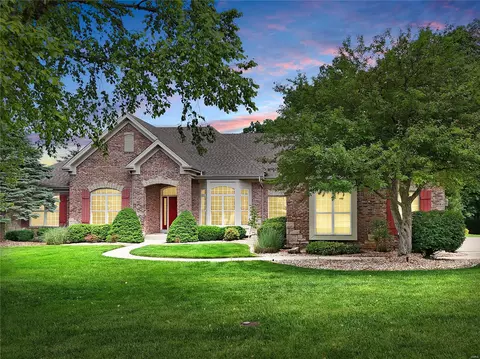 532 Forest Crest Ct, Lake Saint Louis, MO 63367