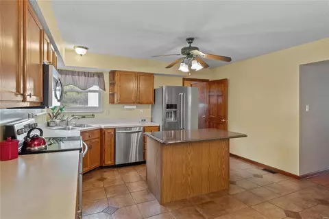 2954 Middlesburg Dr, O'fallon, MO 63368 photo 13