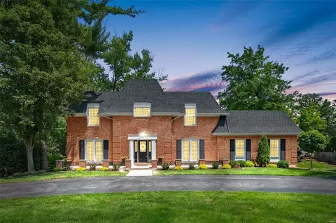 288 Babler Rd, Saint Louis, MO 63141