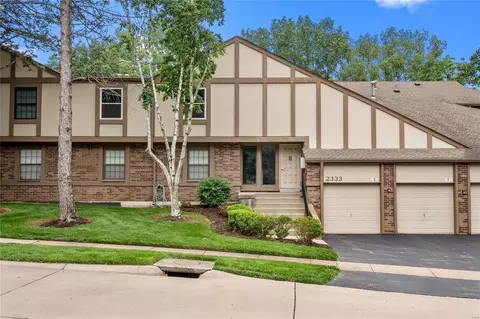 2333 Seven Pines Dr #7, Saint Louis, MO 63146