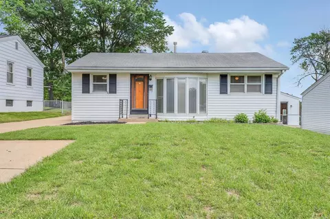 7910 Navajoe St, Saint Louis, MO 63123