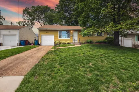 7733 New Hampshire Ave, Saint Louis, MO 63123
