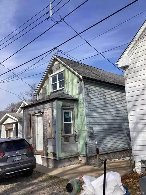 209 E Velma Ave, Saint Louis, MO 63125