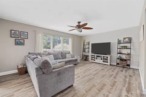 423 White Chapel Dr, O'fallon, MO 63368 photo 5