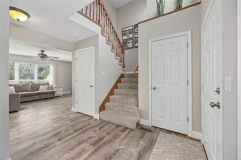 423 White Chapel Dr, O'fallon, MO 63368 photo 2