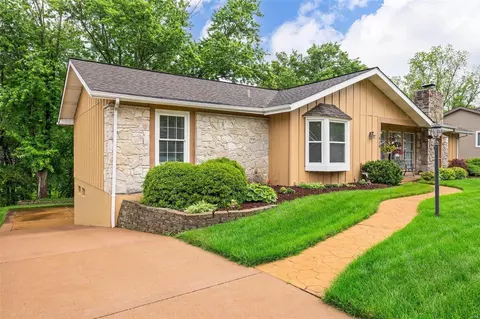 816 Dinard Dr, Manchester, MO 63021 photo 3