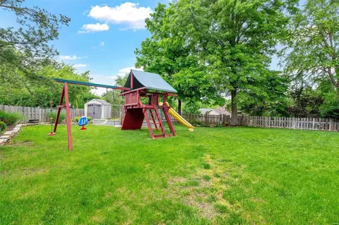 742 Oak Hall Ln, Ballwin, MO 63021 photo 35
