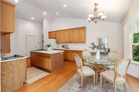 Dining - 16866 Enderbush Ln, Eureka, MO 63025 photo 2 of 3