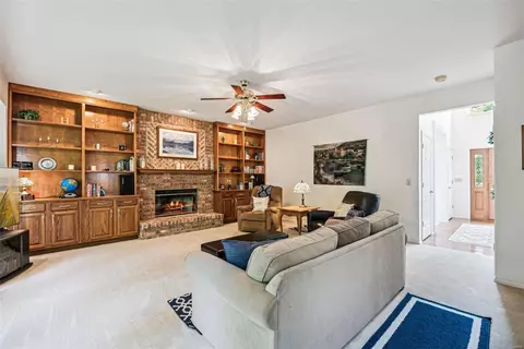 16038 Forest Valley Dr, Ballwin, MO 63021 photo 5
