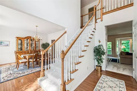 16038 Forest Valley Dr, Ballwin, MO 63021 photo 3
