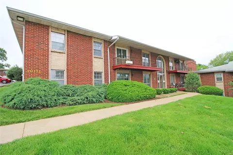 10372 Forest Brook Ln #A, Saint Louis, MO 63146