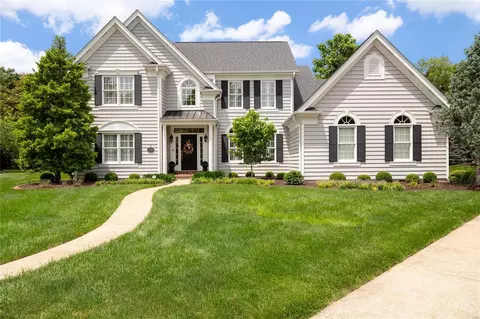 878 Craig Forest Ln, Kirkwood, MO 63122