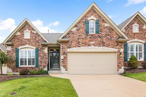 322 Lauren Estates Ct, Valley Park, MO 63088