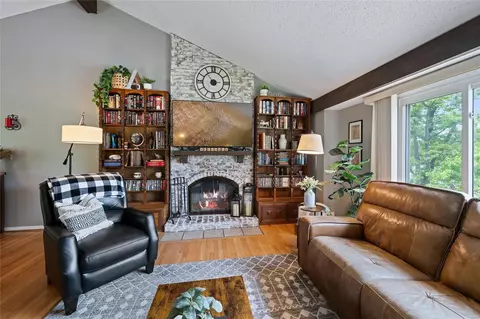 Living - 1265 Mautenne Dr, Manchester, MO 63021 photo 1 of 2