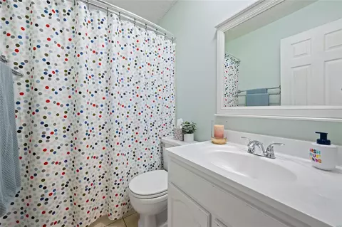 Bath - 1265 Mautenne Dr, Manchester, MO 63021 photo 2 of 3