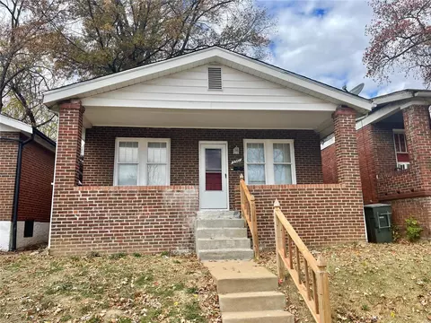 5561 Floy Ave, Saint Louis, MO 63136