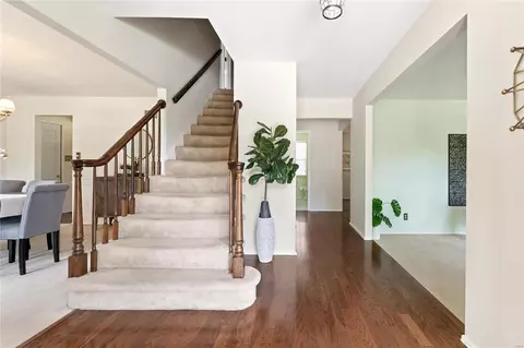 Entry Way - 710 Barham Down Dr, Ballwin, MO 63011 photo 1 of 3