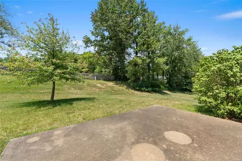 Exterior - 710 Barham Down Dr, Ballwin, MO 63011 photo 8 of 8