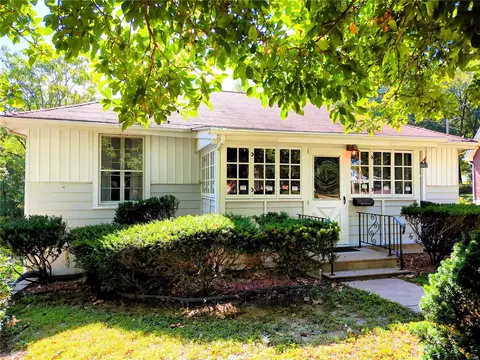 3852 Marietta Dr, Normandy, MO 63121