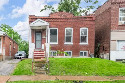 878 Canaan Ave, Saint Louis, MO 63147