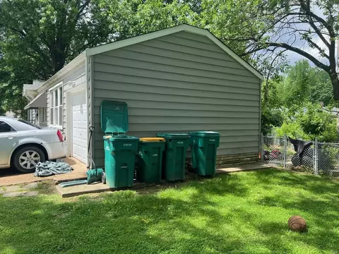 1109 Grenshaw Dr, Saint Louis, MO 63137 photo 14